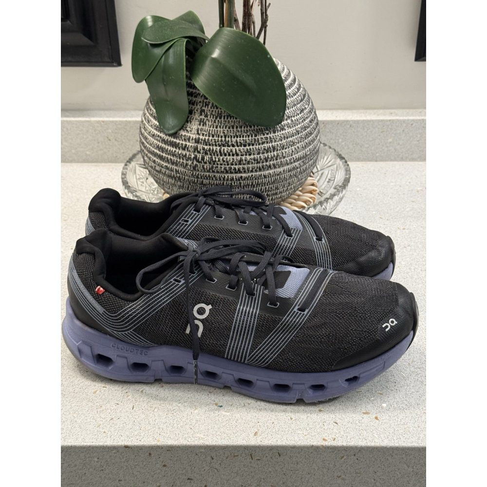 Men On Cloudgo Running Shoes Black/Purple Size 11.5